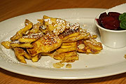 Karamelisierter Kaiserschmarrn mit Zwetschgenröster (©Fto: Martin Schmitz)